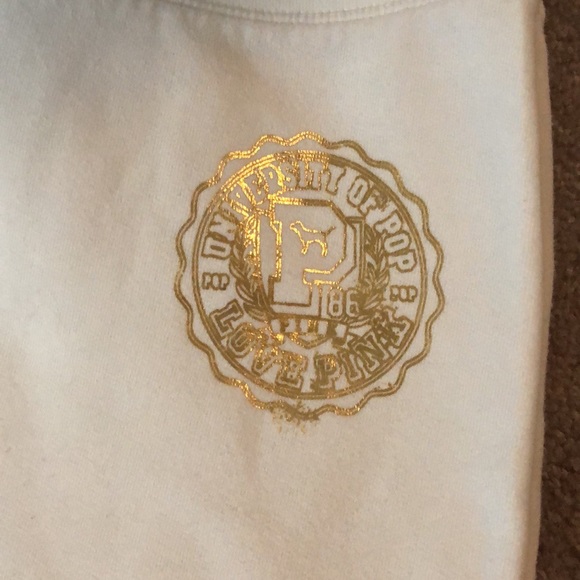 Victoria Secret capris - Picture 3 of 5